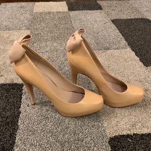 DOLCE VITA NUDE PUMPS